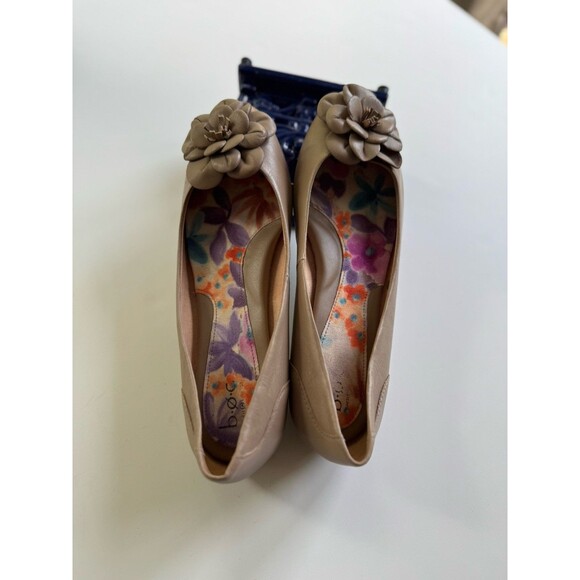 Boc Born Concepts Shoes Women 10M Slip On Flats Beige Tan Leather Comfort Flower - Picture 5 of 10